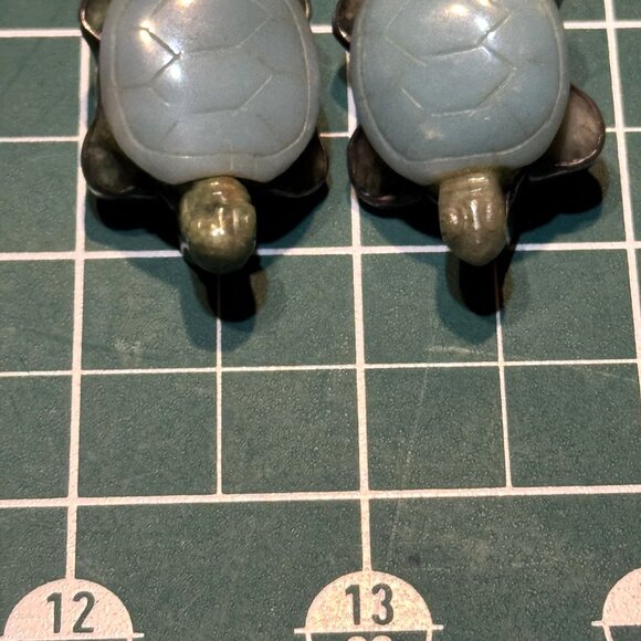 Vintage Turtle Clip-On Earrings Light Green Shell Silver Base Retro Costume Jewe - Picture 4 of 5